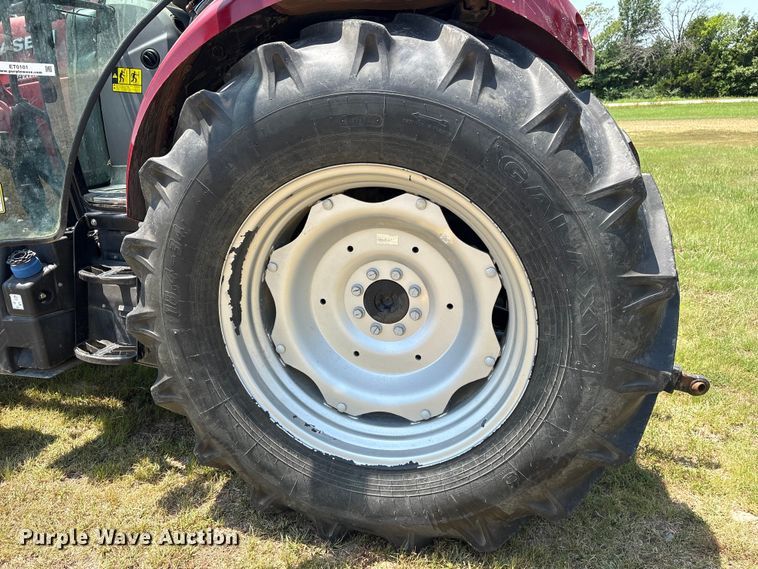 image for item ET0101 2019 Case IH Farmall 120C MFWD tractor