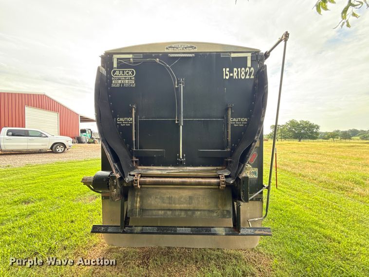 image for item ET6398 2015 Aulick 4270542 live bottom trailer