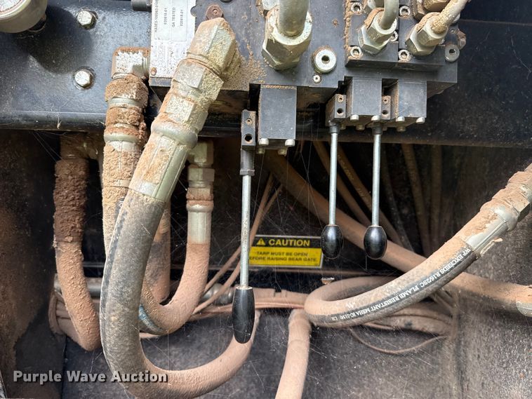 image for item ET6398 2015 Aulick 4270542 live bottom trailer