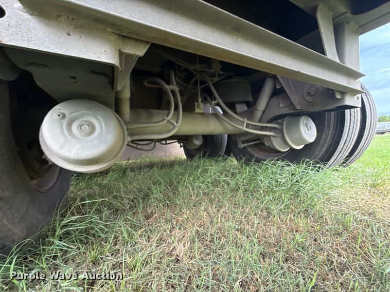 image for item ET6398 2015 Aulick 4270542 live bottom trailer