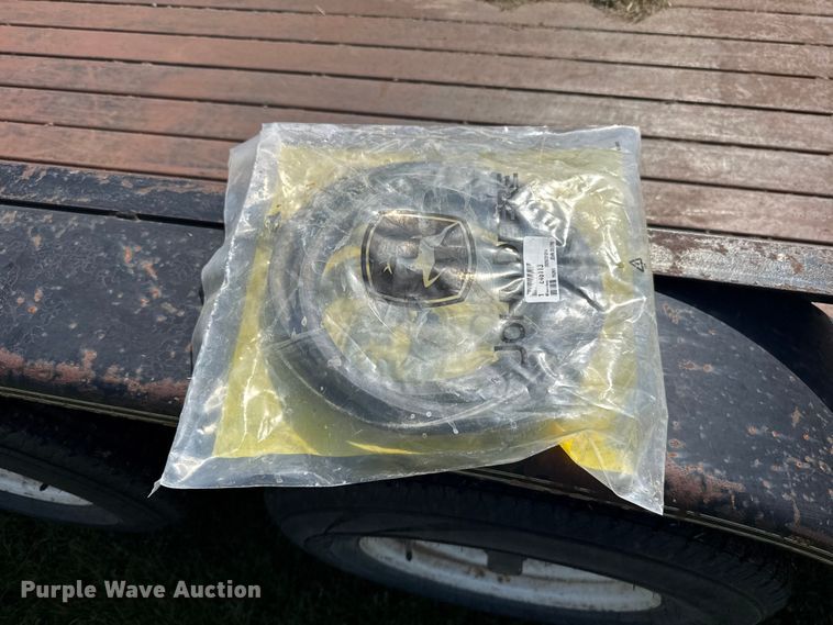 image for item ET6436 John Deere 346 small square baler