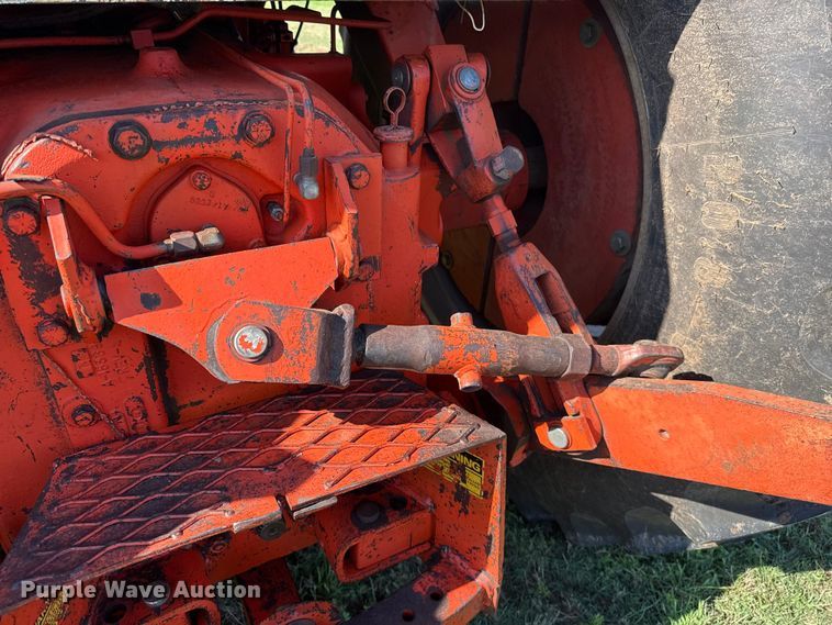 image for item ET6437 1979 Case 2390 tractor