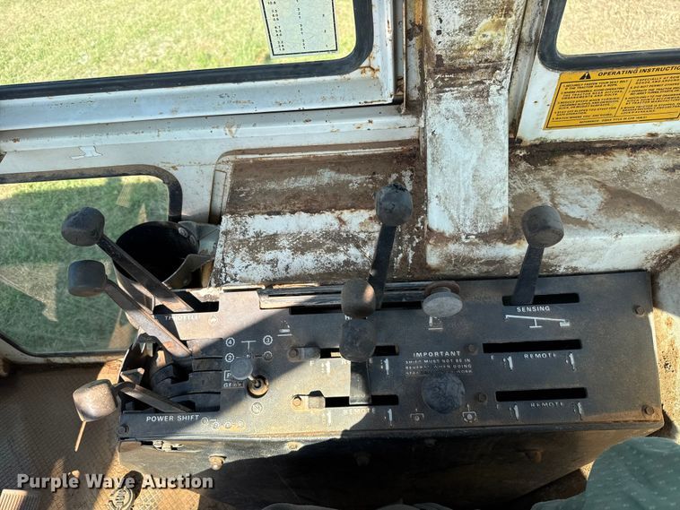 image for item ET6437 1979 Case 2390 tractor