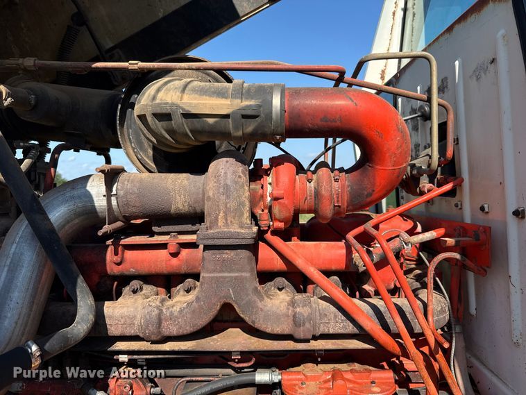 image for item ET6437 1979 Case 2390 tractor
