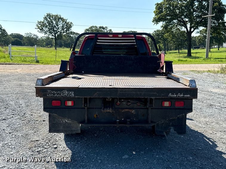 image for item ET6474 2002 GMC Sierra 2500HD bale bed pickup truck