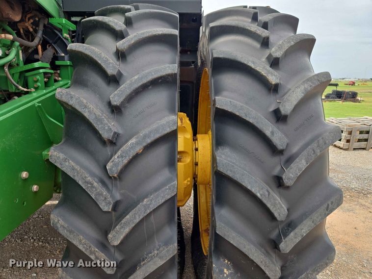 image for item EW0423 2013 John Deere 9360R 4WD tractor