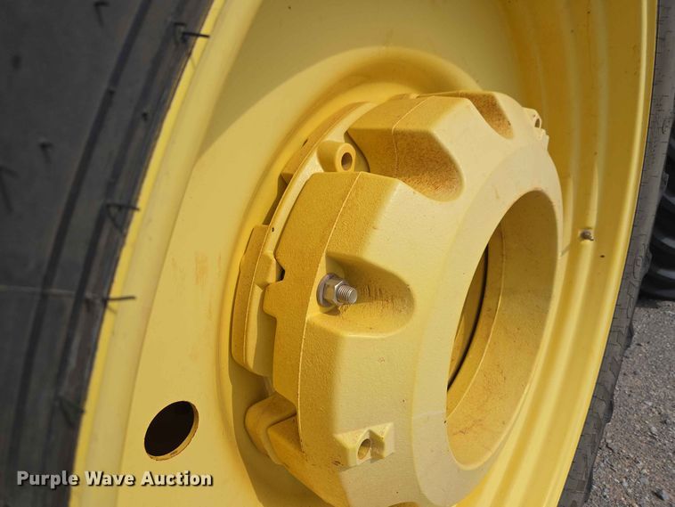 image for item EW0423 2013 John Deere 9360R 4WD tractor