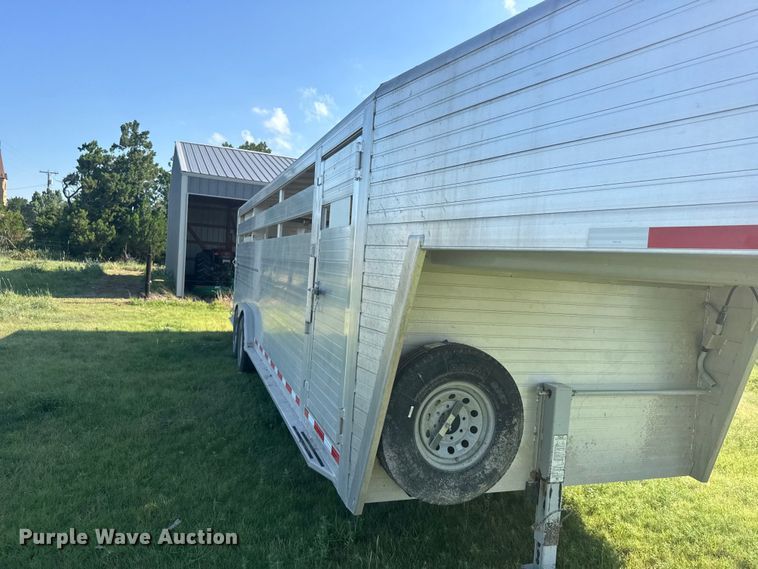 image for item EW4961 2022 Hillsboro Industries Hillsboro Industries livestock trailer