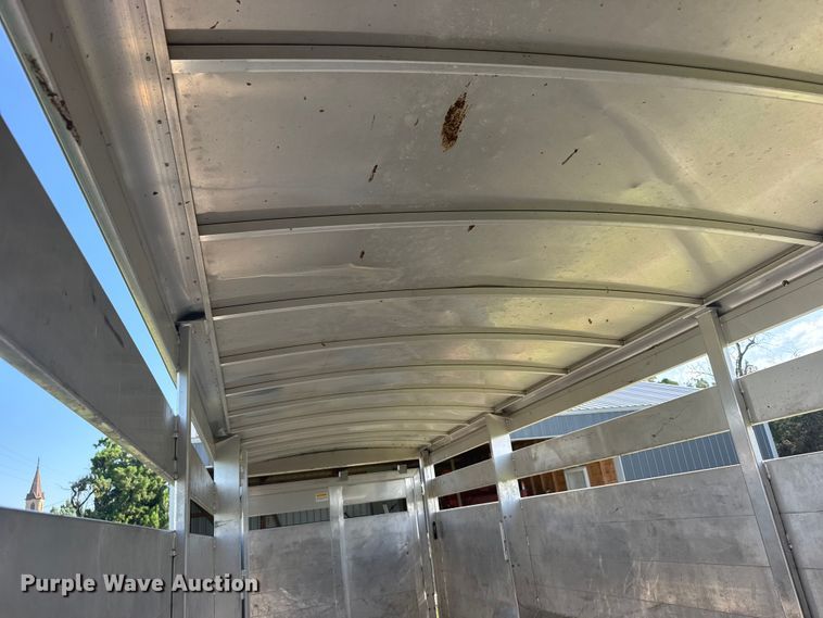 image for item EW4961 2022 Hillsboro Industries Hillsboro Industries livestock trailer