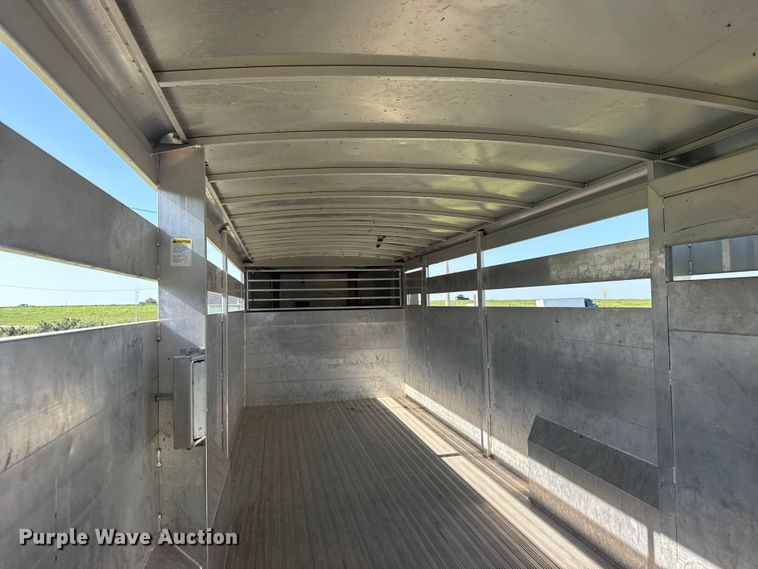 image for item EW4961 2022 Hillsboro Industries Hillsboro Industries livestock trailer