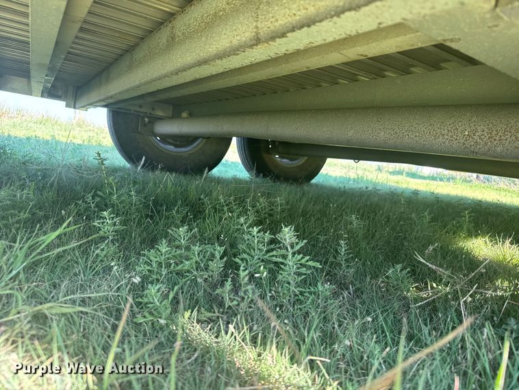 image for item EW4961 2022 Hillsboro Industries Hillsboro Industries livestock trailer