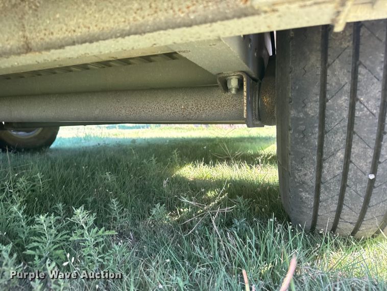 image for item EW4961 2022 Hillsboro Industries Hillsboro Industries livestock trailer