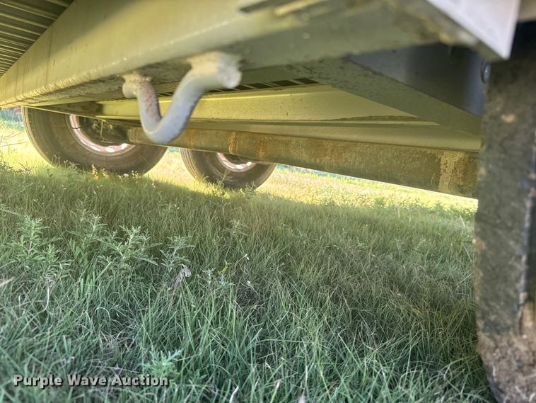 image for item EW4961 2022 Hillsboro Industries Hillsboro Industries livestock trailer