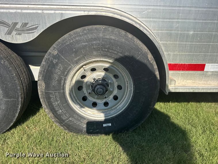 image for item EW4961 2022 Hillsboro Industries Hillsboro Industries livestock trailer