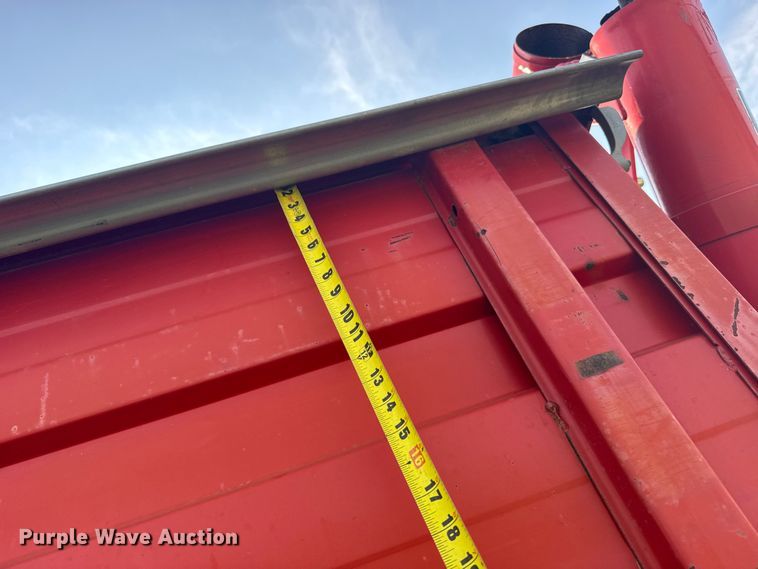 image for item EW4967 1976 International Cargostar grain truck