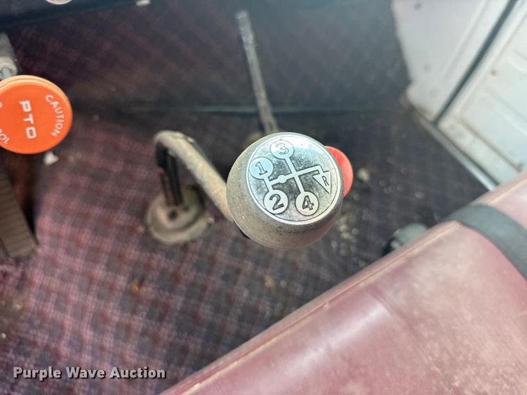 image for item EW4968 1976 International Loadstar grain truck
