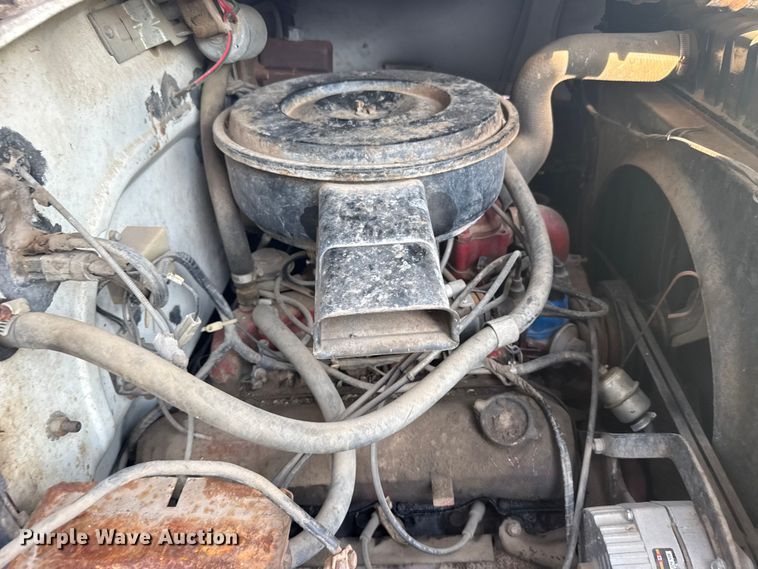 image for item EW4968 1976 International Loadstar grain truck