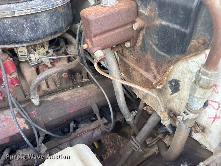 image for item EW4968 1976 International Loadstar grain truck