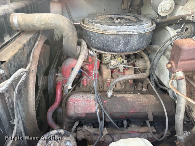 image for item EW4968 1976 International Loadstar grain truck