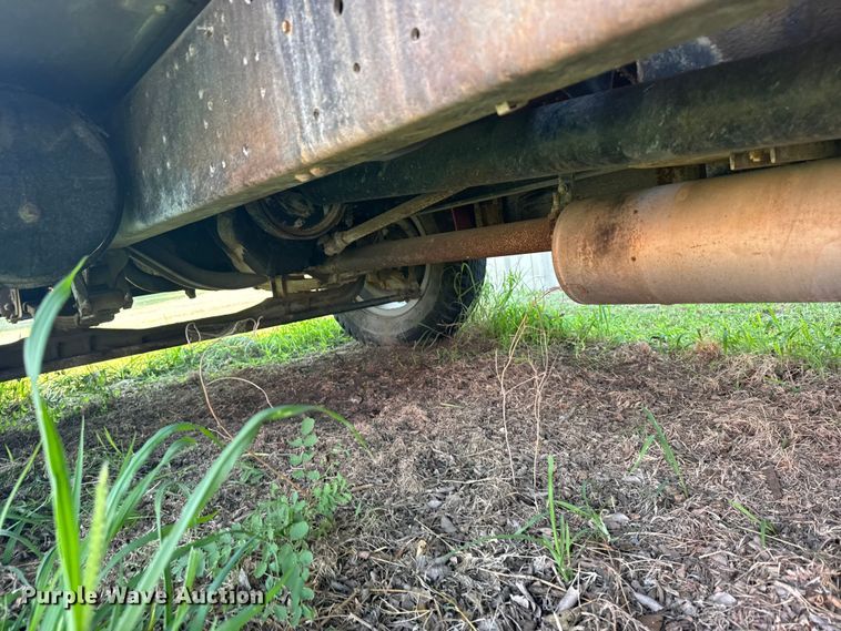 image for item EW4968 1976 International Loadstar grain truck