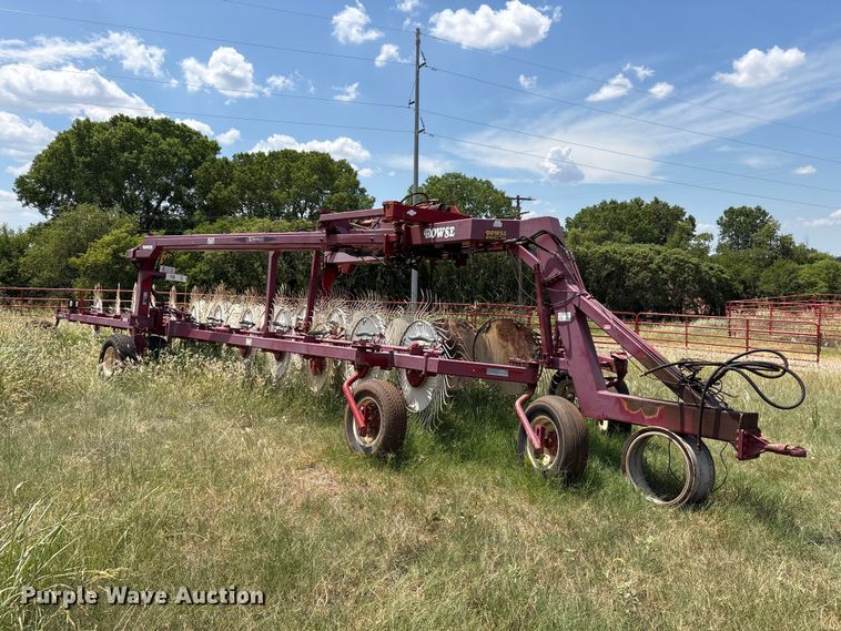 image for item EW8999 2015 Rowse hay rake