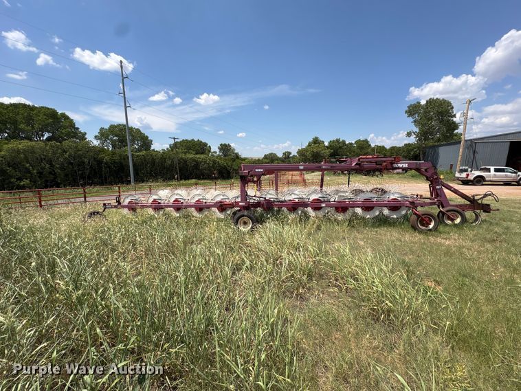 image for item EW8999 2015 Rowse hay rake