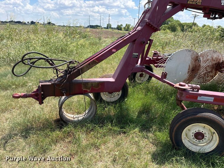 image for item EW8999 2015 Rowse hay rake