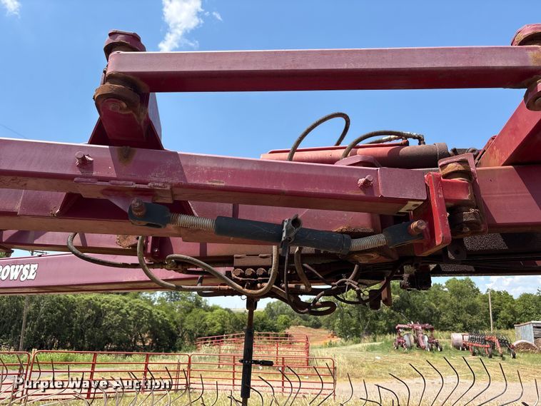 image for item EW8999 2015 Rowse hay rake