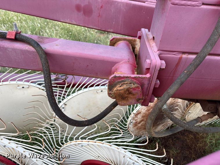 image for item EW8999 2015 Rowse hay rake