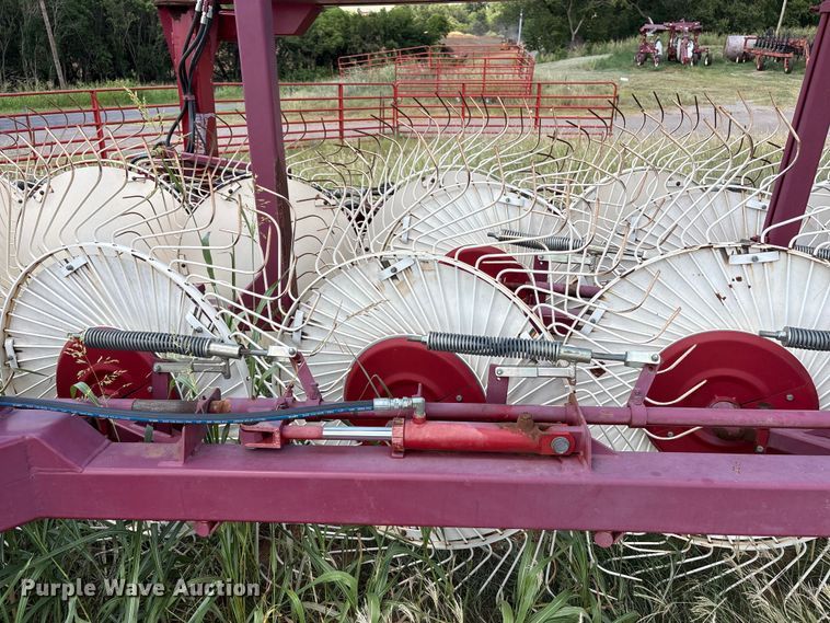 image for item EW8999 2015 Rowse hay rake