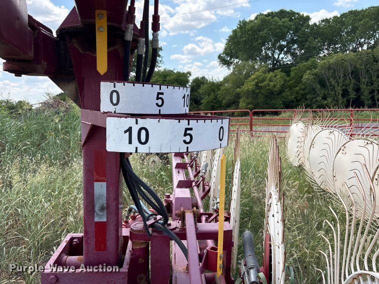 image for item EW8999 2015 Rowse hay rake