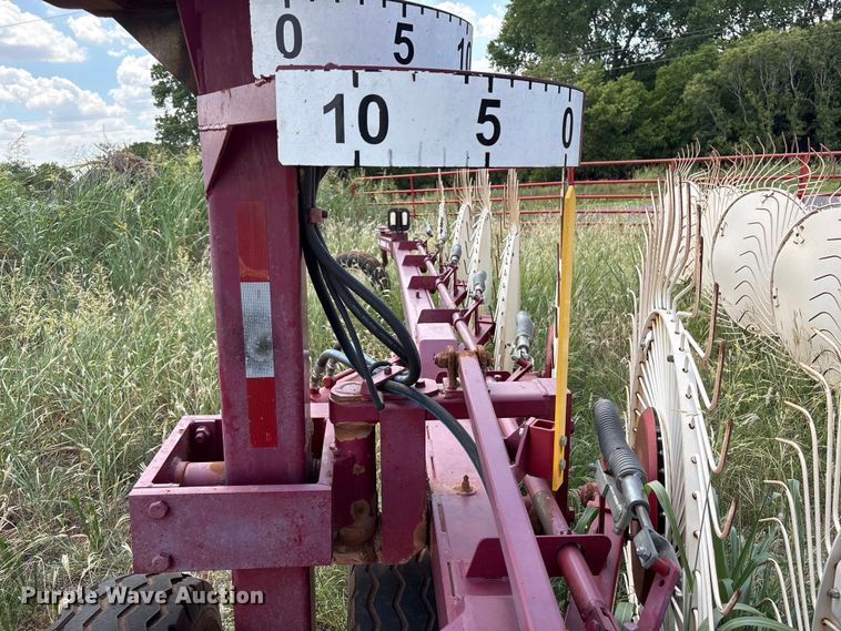 image for item EW8999 2015 Rowse hay rake