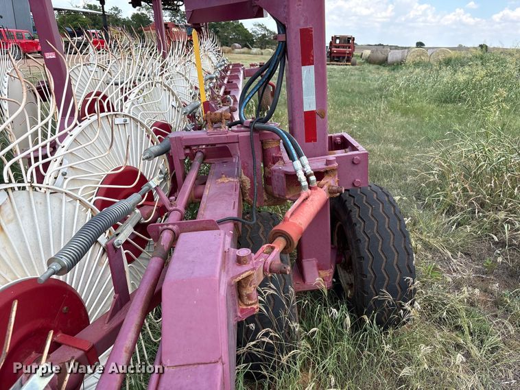 image for item EW8999 2015 Rowse hay rake