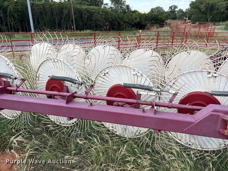 image for item EW8999 2015 Rowse hay rake
