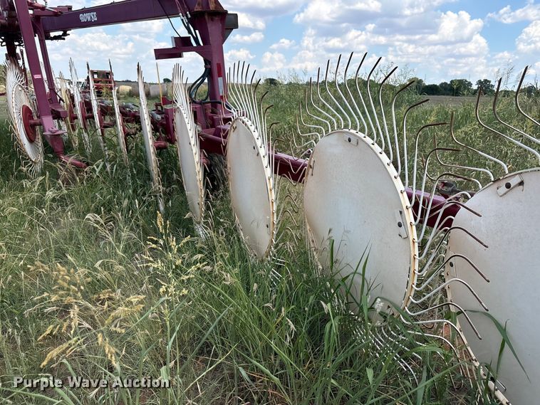 image for item EW8999 2015 Rowse hay rake
