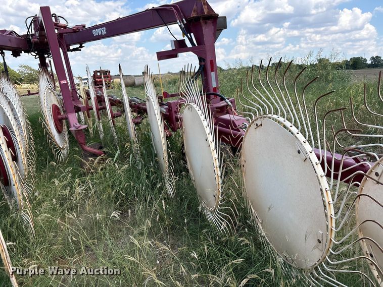 image for item EW8999 2015 Rowse hay rake