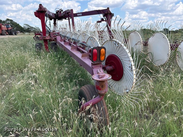 image for item EW8999 2015 Rowse hay rake