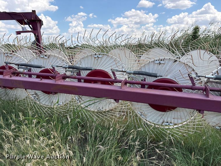 image for item EW8999 2015 Rowse hay rake