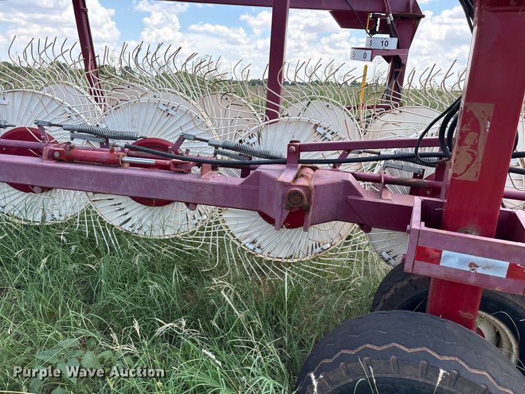 image for item EW8999 2015 Rowse hay rake