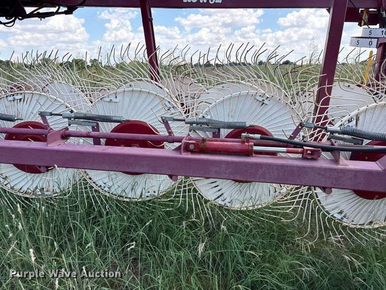image for item EW8999 2015 Rowse hay rake