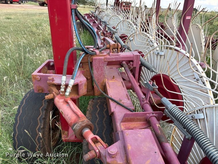 image for item EW8999 2015 Rowse hay rake