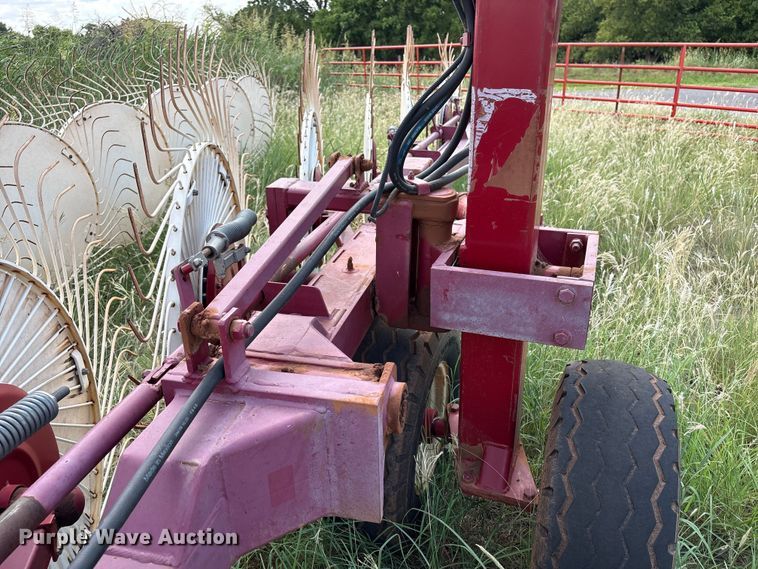 image for item EW8999 2015 Rowse hay rake