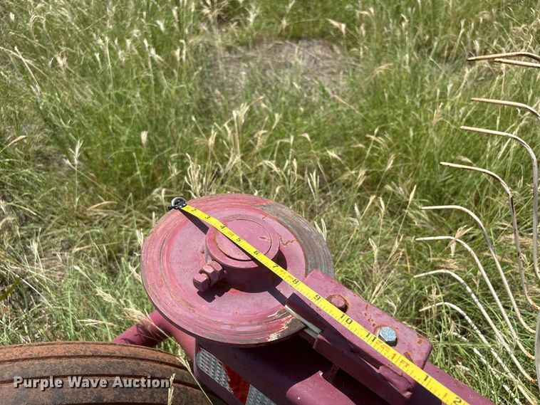 image for item EW8999 2015 Rowse hay rake