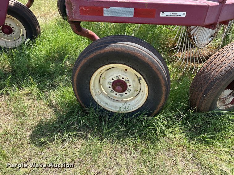 image for item EW8999 2015 Rowse hay rake