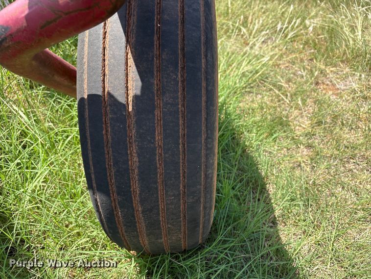 image for item EW8999 2015 Rowse hay rake