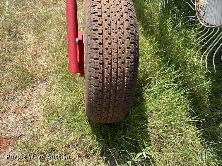 image for item EW8999 2015 Rowse hay rake