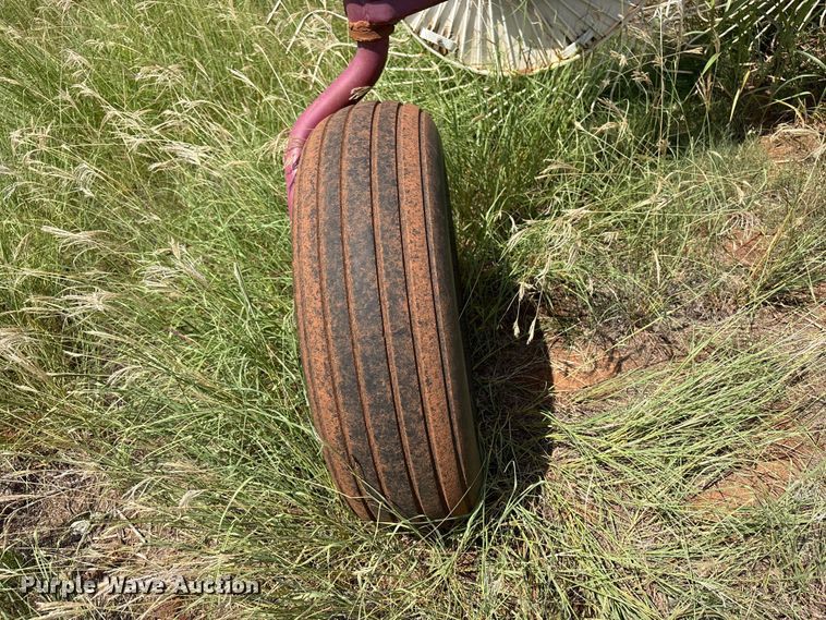 image for item EW8999 2015 Rowse hay rake