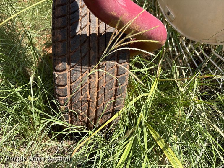 image for item EW8999 2015 Rowse hay rake