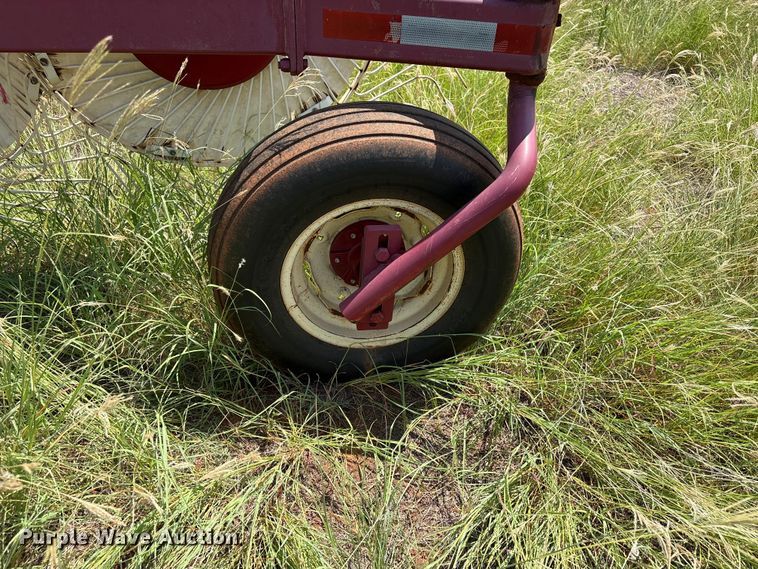 image for item EW8999 2015 Rowse hay rake