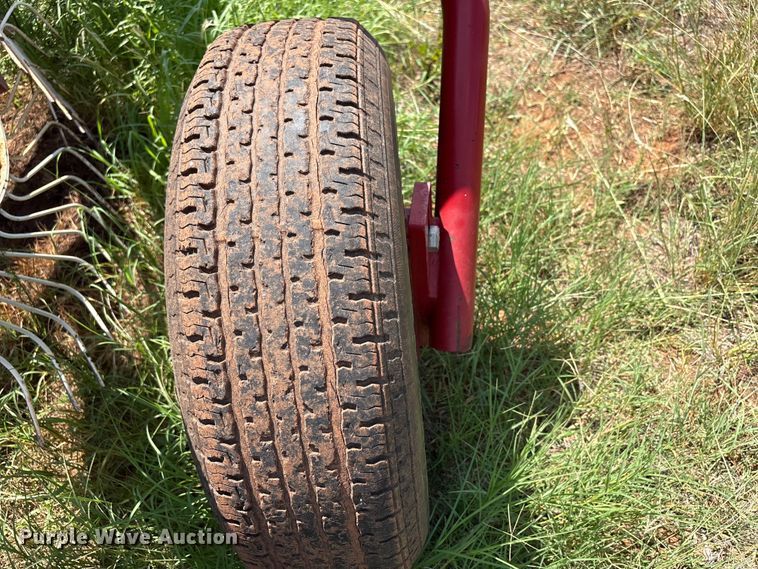 image for item EW8999 2015 Rowse hay rake